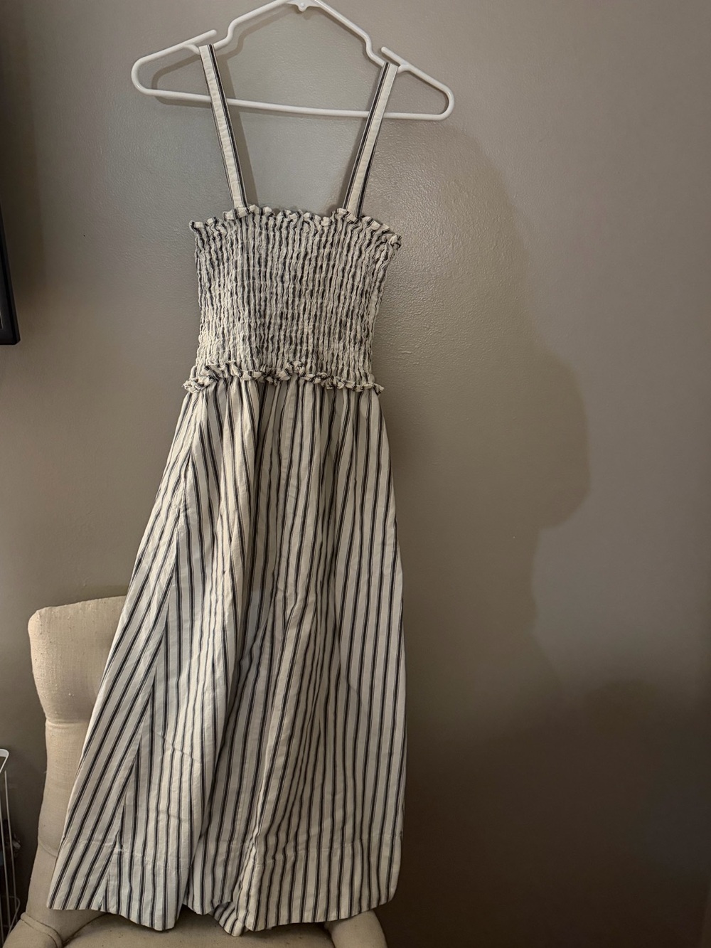 Universal Thread Smocked Striped Maxi Dress - Cream/Blue, EUC, Size Medium - Picture 8 of 9